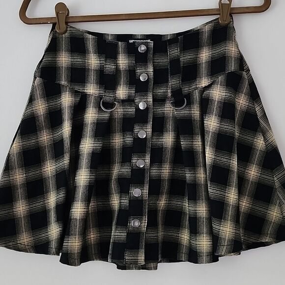 HT Hot Topic Grunge Punk Schoolgirl Black Yellow Plated Mini Skirt M 5e - Picture 1 of 7